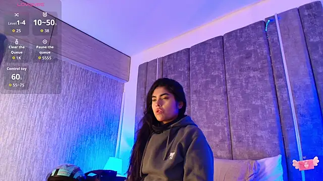 GiselOrtiz online show from 12/20/25, 10:55