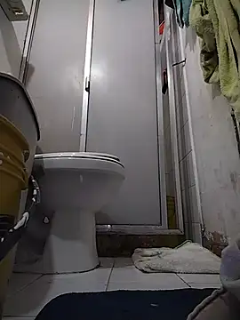 Danielitohot23cm online show from 11/14/25, 12:53