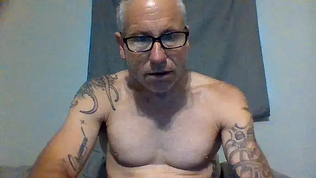 Pcsammy73 online show from 04/30/26, 08:57