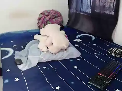 Frankbroad78 online show from 10/28/25, 08:33