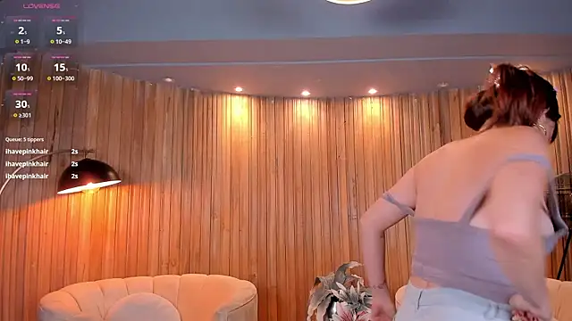 CorinneRusso online show from 03/04/25, 09:51