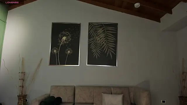 CorinneRusso online show from 11/24/25, 05:40