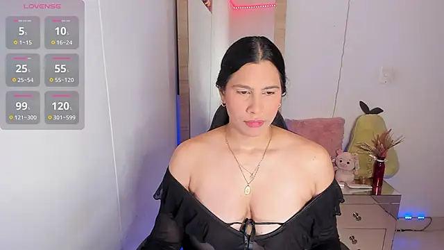 Snapshot of hellensexy chatting on 09/28/25, 04:01 hellensexy online show from 09/28/25, 04:01