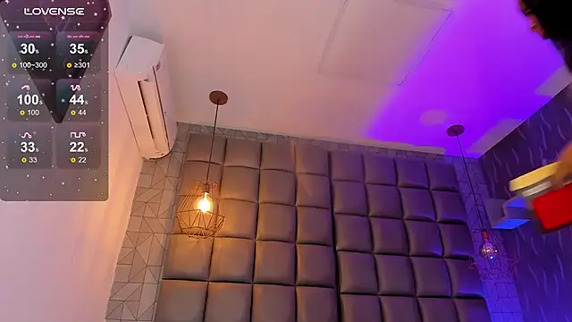 megan woll online show from 01/30/25, 10:51