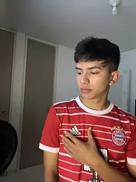 Leonarrrd 01 online show from 12/11/24, 02:52