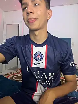 Leonarrrd 01 online show from 12/13/24, 03:05