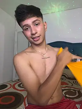 Leonarrrd 01 online show from 12/15/24, 02:52