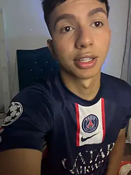 Leonarrrd 01 online show from 12/18/24, 01:26