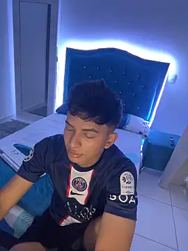 Leonarrrd 01 online show from 01/01/25, 10:56