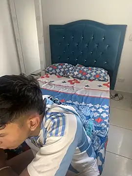 Leonarrrd 01 online show from 02/15/25, 10:10