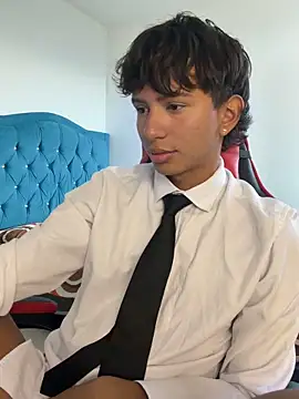 Leonarrrd 01 online show from 12/01/25, 09:53