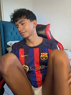 Leonarrrd 01 online show from 03/11/26, 11:00