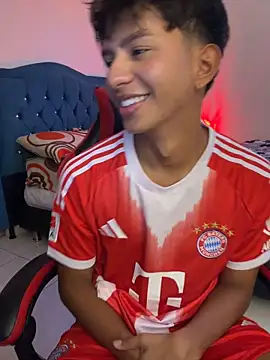 Leonarrrd 01 online show from 04/27/26, 11:03