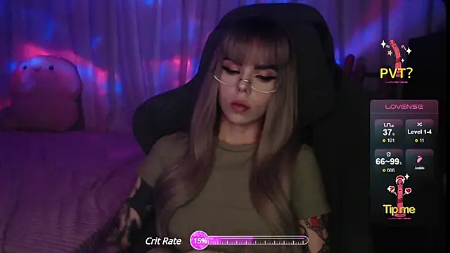 Snapshot of Kerry_Kirk chatting on 12/18/24, 07:08 Kerry Kirk online show from 12/18/24, 07:08