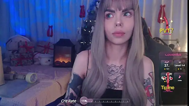 Snapshot of Kerry_Kirk chatting on 12/25/24, 01:31 Kerry Kirk online show from 12/25/24, 01:31