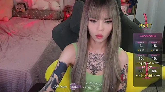 Snapshot of Kerry_Kirk chatting on 01/28/25, 10:01 Kerry Kirk online show from 01/28/25, 10:01