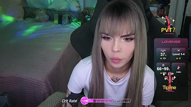 Snapshot of Kerry_Kirk chatting on 02/03/25, 07:42 Kerry Kirk online show from 02/03/25, 07:42