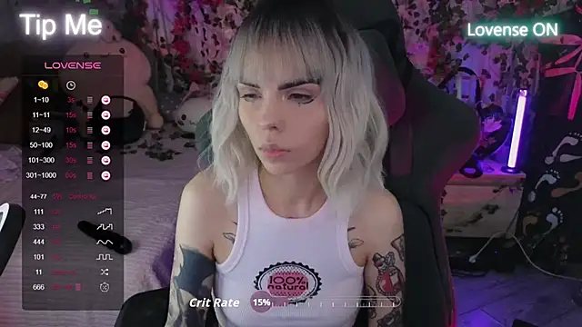 Snapshot of Kerry_Kirk chatting on 09/09/25, 09:58 Kerry Kirk online show from 09/09/25, 09:58