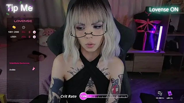 Snapshot of Kerry_Kirk chatting on 10/13/25, 09:26 Kerry Kirk online show from 10/13/25, 09:26