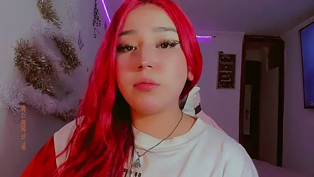 Snapshot of madisonx17 chatting on 12/15/25, 10:36 madisonx17 online show from 12/15/25, 10:36