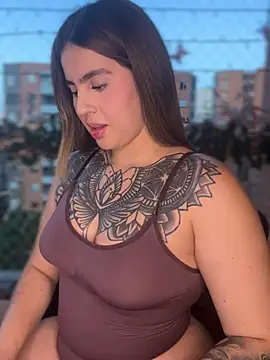 Snapshot of ValerieHilton chatting on 01/15/25, 11:08 ValerieHilton online show from 01/15/25, 11:08