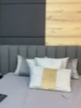 Snapshot of ValerieHilton chatting on 02/10/25, 10:30 ValerieHilton online show from 02/10/25, 10:30