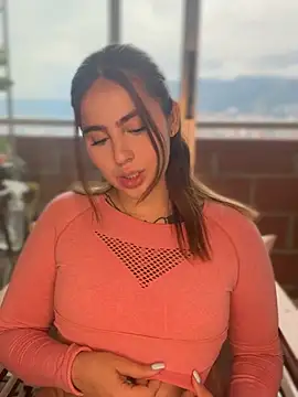 Snapshot of ValerieHilton chatting on 02/11/25, 10:18 ValerieHilton online show from 02/11/25, 10:18