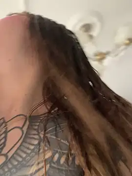 Snapshot of ValerieHilton chatting on 02/12/25, 09:43 ValerieHilton online show from 02/12/25, 09:43