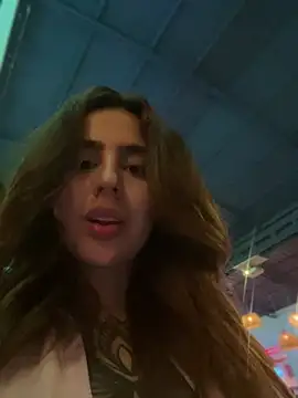 Snapshot of ValerieHilton chatting on 02/18/25, 01:21 ValerieHilton online show from 02/18/25, 01:21