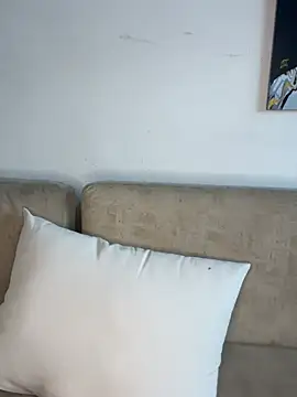 Snapshot of ValerieHilton chatting on 02/27/25, 09:36 ValerieHilton online show from 02/27/25, 09:36