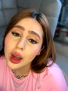 Snapshot of ValerieHilton chatting on 10/27/25, 10:03 ValerieHilton online show from 10/27/25, 10:03