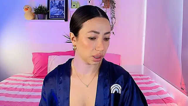 Snapshot of lilyy_evanss chatting on 12/02/25, 08:37 lilyy evanss online show from 12/02/25, 08:37