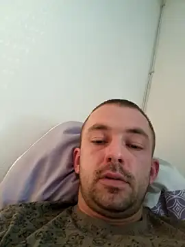 Snapshot of magicSeX4You chatting on 02/21/25, 03:32 magicSeX4You online show from 02/21/25, 03:32