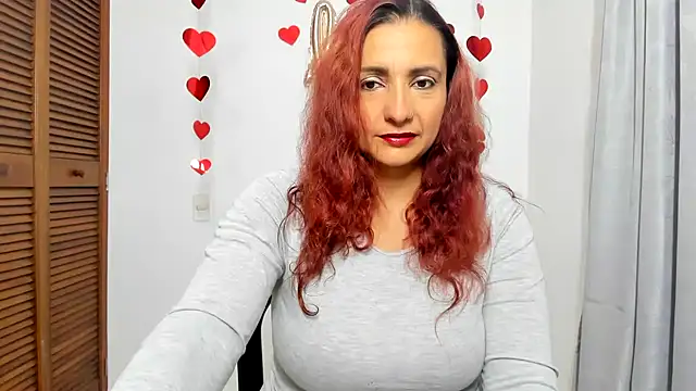 Snapshot of xulay11 chatting on 12/14/24, 04:12 xulay11 online show from 12/14/24, 04:12