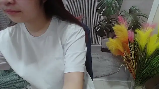 Snapshot of Milajinxi chatting on 09/25/25, 12:47 Milajinxi online show from 09/25/25, 12:47