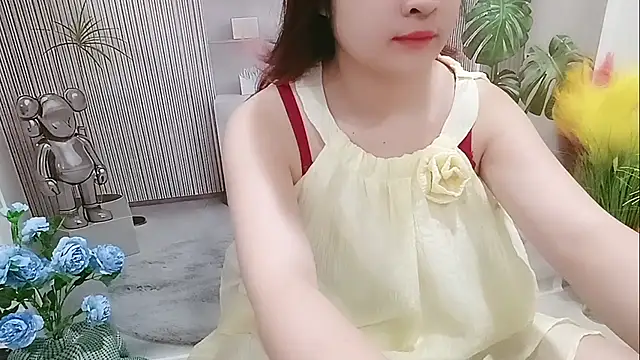 Snapshot of Milajinxi chatting on 10/09/25, 12:41 Milajinxi online show from 10/09/25, 12:41