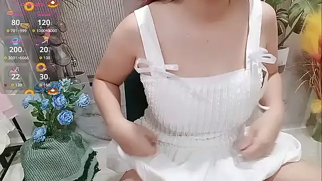 Snapshot of Milajinxi chatting on 10/25/25, 12:40 Milajinxi online show from 10/25/25, 12:40