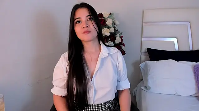 Snapshot of CamilaSofiia chatting on 01/18/25, 07:58 CamilaSofiia online show from 01/18/25, 07:58