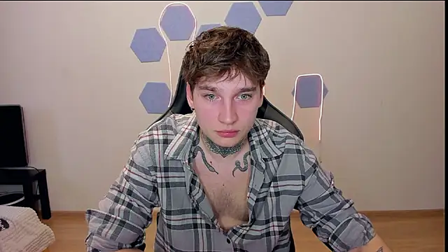 Snapshot of Chris_Tyson chatting on 12/05/24, 07:27 Chris Tyson online show from 12/05/24, 07:27