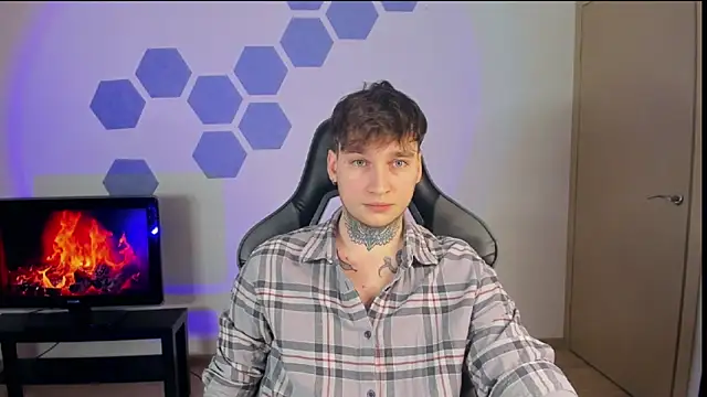 Snapshot of Chris_Tyson chatting on 01/09/25, 03:23 Chris Tyson online show from 01/09/25, 03:23