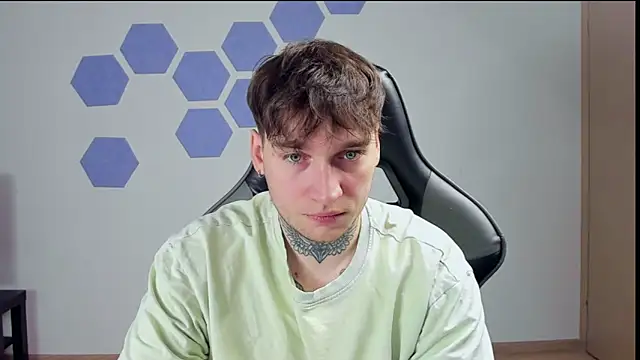 Snapshot of Chris_Tyson chatting on 01/18/25, 01:08 Chris Tyson online show from 01/18/25, 01:08