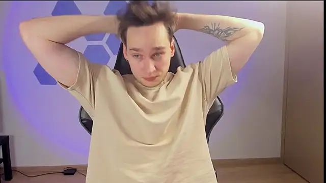 Snapshot of Chris_Tyson chatting on 01/18/25, 08:09 Chris Tyson online show from 01/18/25, 08:09