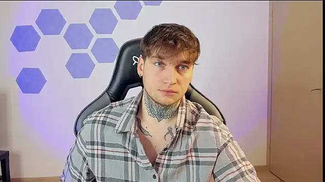 Snapshot of Chris_Tyson chatting on 02/03/25, 12:47 Chris Tyson online show from 02/03/25, 12:47