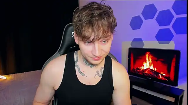 Snapshot of Chris_Tyson chatting on 02/08/25, 09:15 Chris Tyson online show from 02/08/25, 09:15