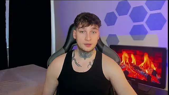 Snapshot of Chris_Tyson chatting on 02/19/25, 10:23 Chris Tyson online show from 02/19/25, 10:23