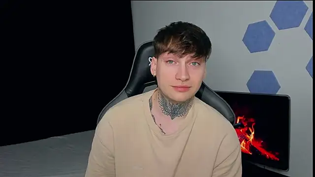 Snapshot of Chris_Tyson chatting on 03/15/25, 02:03 Chris Tyson online show from 03/15/25, 02:03