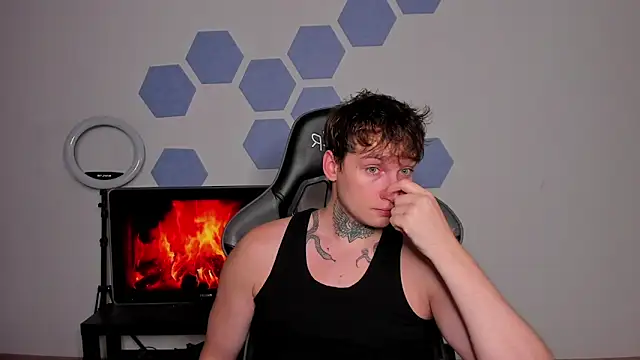 Snapshot of Chris_Tyson chatting on 10/22/25, 09:25 Chris Tyson online show from 10/22/25, 09:25