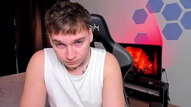 Snapshot of Chris_Tyson chatting on 12/04/25, 06:12 Chris Tyson online show from 12/04/25, 06:12