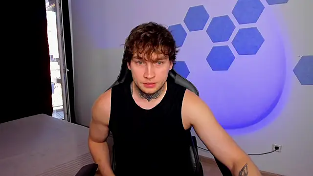 Snapshot of Chris_Tyson chatting on 08/04/26, 03:03 Chris Tyson online show from 08/04/26, 03:03