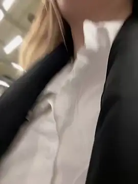 LoraaDoll online show from 10/06/25, 03:42